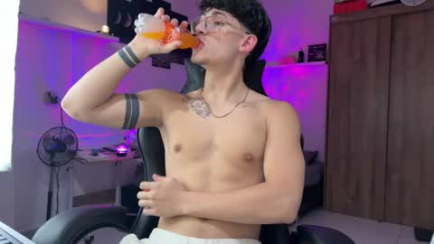 Snapshot of kisan_smith chatting on 03-06-26, 02:41 Kisan online show from 03-06-26, 02:41