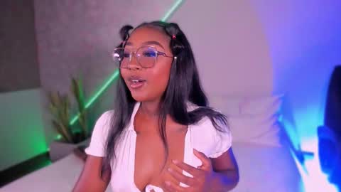 kishalove_ online show from 11-22-25, 10:58