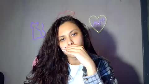 Snapshot of kiss_ameliaa chatting on 03-04-25, 07:32 kiss_ameliaa online show from 03-04-25, 07:32