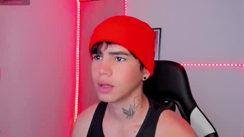 kiss_whitee online show from 03-23-26, 08:02