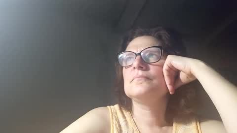 Snapshot of kissandvibe chatting on 04-25-26, 07:00 kissandvibe online show from 04-25-26, 07:00