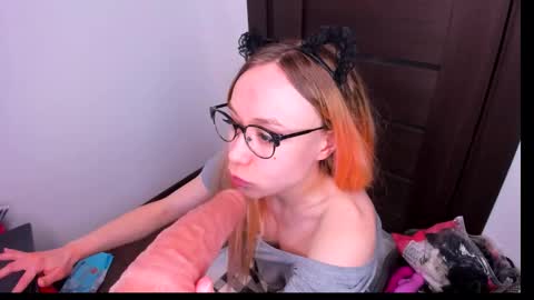 Secret 3 online show from 02-12-26, 04:24