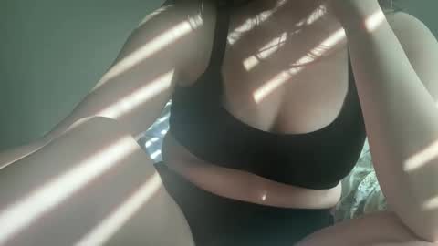 Snapshot of kissbriella chatting on 11-07-25, 08:31 kissbriella online show from 11-07-25, 08:31