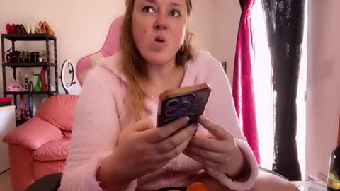 kissica online show from 10-23-25, 10:58