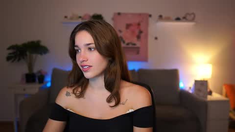 Sisi online show from 11-11-25, 02:17