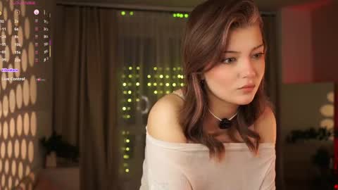 Lola online show from 05-31-26, 07:48
