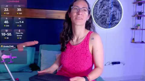 Kissing Company online show from 11-25-25, 03:39