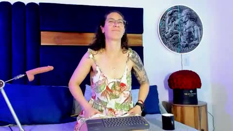 Kissing Company online show from 05-07-26, 05:02