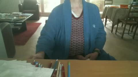 kisslog1 online show from 10-04-25, 07:39