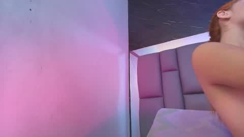 BELLA FLAME online show from 10-08-25, 07:44