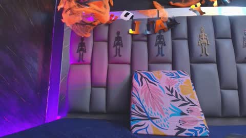 BELLA FLAME online show from 11-01-25, 07:38