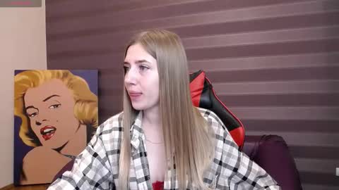 kissme_now online show from 09-18-25, 07:10