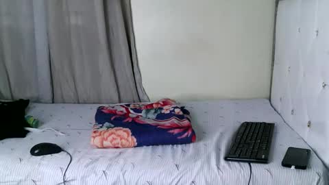 kisssmiles online show from 10-06-25, 05:27