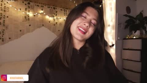 Helena and Brad online show from 11-07-25, 04:34