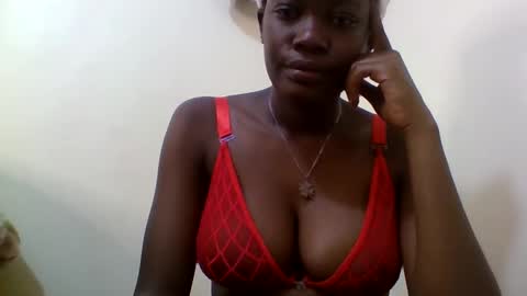 Snapshot of kissybabe01 chatting on 10-06-25, 01:30 kissybabe01 online show from 10-06-25, 01:30