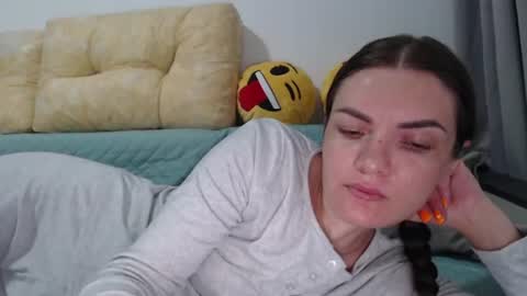 Snapshot of kitcatheaven4u chatting on 07-14-26, 05:07 Im Amaia Everyone Merry Christmas online show from 07-14-26, 05:07