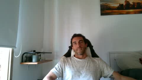Steve Cocks online show from 05-01-26, 03:16