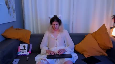 Jackie online show from 09-13-25, 04:07