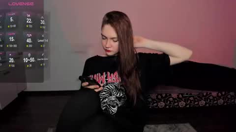 Kitsune online show from 02-12-26, 09:43