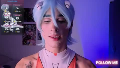 Snapshot of kitsuneplay_ chatting on 06-28-26, 04:40 Salvatore online show from 06-28-26, 04:40