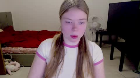 Jennyblonde and Emmabrunette online show from 01-15-25, 01:41