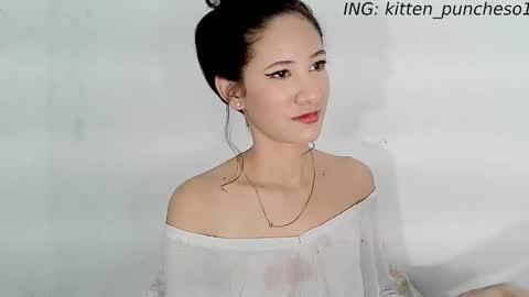 kitten_punches01 online show from 09-14-25, 02:33