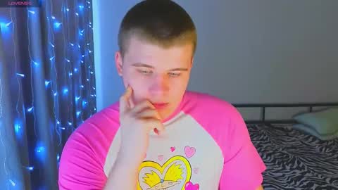 Vlad online show from 12-21-25, 05:03