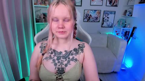 kittenxoann online show from 04-11-26, 05:50