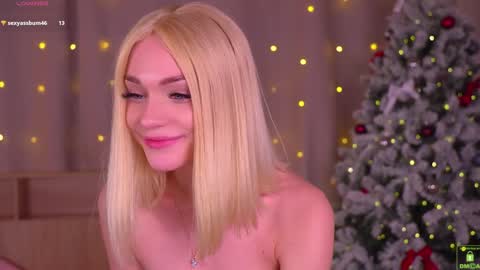 Snapshot of kittessa chatting on 01-14-25, 10:12 Tessa online show from 01-14-25, 10:12