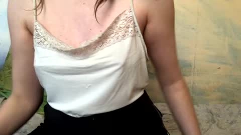 Snapshot of kittie_creme chatting on 05-18-26, 11:49 Kittie Creme online show from 05-18-26, 11:49