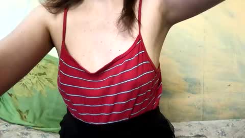 Snapshot of kittie_creme chatting on 05-23-26, 12:09 Kittie Creme online show from 05-23-26, 12:09