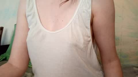 Snapshot of kittie_creme chatting on 07-19-26, 05:33 Kittie Creme online show from 07-19-26, 05:33