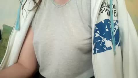 Snapshot of kittie_creme chatting on 07-23-26, 02:26 Kittie Creme online show from 07-23-26, 02:26