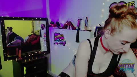 Kittie Purry online show from 01-15-25, 04:36