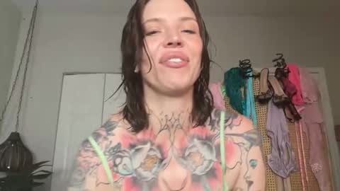 kittjones33 online show from 05-04-26, 06:04