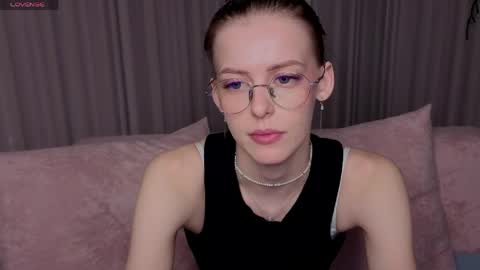 Snapshot of kitty__like18 chatting on 05-04-26, 01:01 Kitty online show from 05-04-26, 01:01
