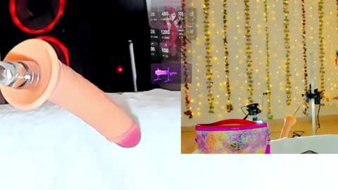 Snapshot of kitty__rosse__ chatting on 10-17-25, 10:40 Kitty online show from 10-17-25, 10:40