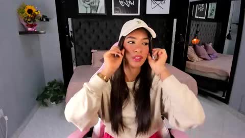 Kitty online show from 09-25-25, 10:52