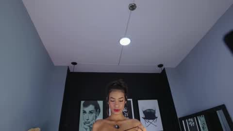 Kitty online show from 11-30-25, 11:36