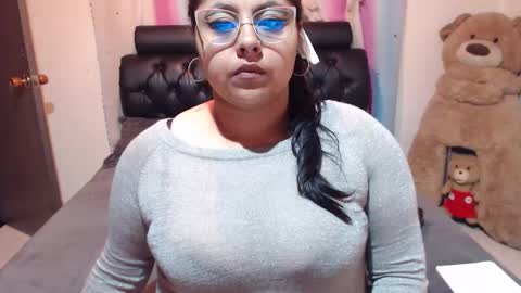 kitty online show from 09-26-25, 03:54