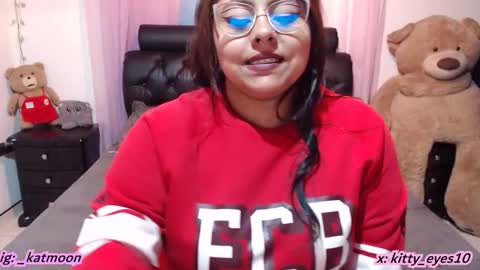 Snapshot of kitty_eyes chatting on 02-17-26, 02:41 kitty online show from 02-17-26, 02:41