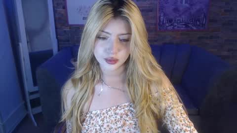 Snapshot of kitty_fox_b chatting on 12-23-24, 12:52 kitty_fox_b online show from 12-23-24, 12:52