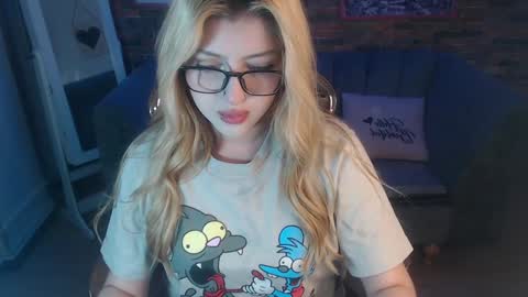 Snapshot of kitty_fox_b chatting on 01-09-25, 06:57 kitty_fox_b online show from 01-09-25, 06:57