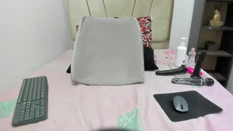 kitty_hot_sex_ online show from 05-09-26, 12:16