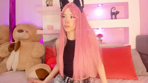 Kate online show from 12-15-25, 08:35