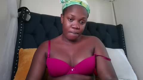 Snapshot of kitty_kerry chatting on 10-31-25, 07:09 kitty_kerry online show from 10-31-25, 07:09