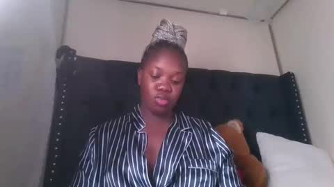 Snapshot of kitty_kerry chatting on 11-08-25, 10:30 kitty_kerry online show from 11-08-25, 10:30