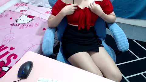 Snapshot of kitty_kity chatting on 03-08-26, 02:04 Kate online show from 03-08-26, 02:04