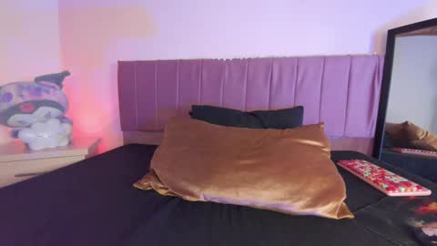 kitty_kryss online show from 09-27-25, 02:44