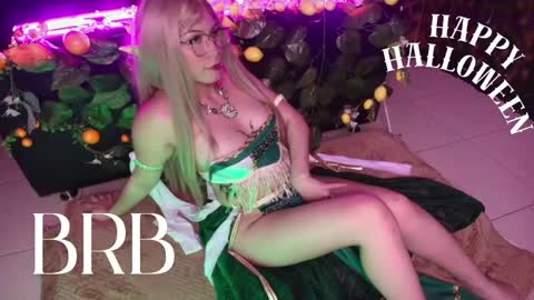 Snapshot of kitty_malach chatting on 05-10-26, 02:28 Kitty online show from 05-10-26, 02:28